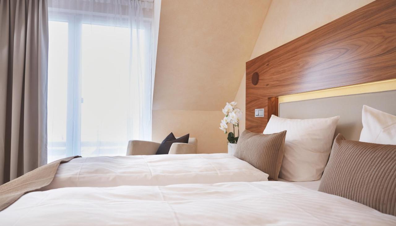 Kluet Hotel Hamelin Eksteriør billede