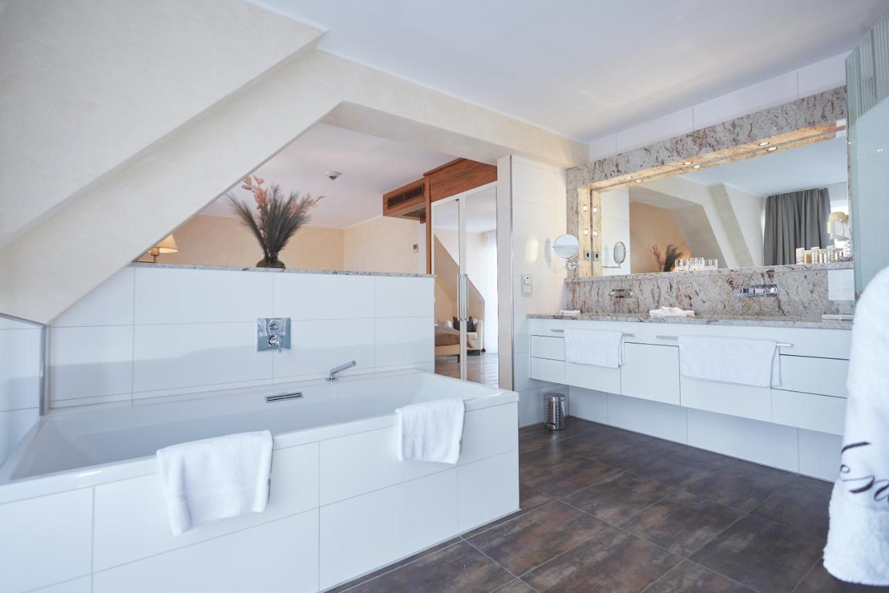 Kluet Hotel Hamelin Eksteriør billede